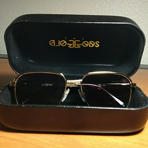 Apollo Sunglasses🔥 - Black Gradient - Gold Gods - Picture 5 of 5